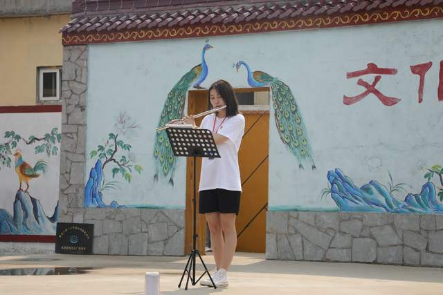武昌理工学院在山东费县成立社会实践基地 携手推进乡村教育 (图4) 武昌理工学院在山东费县成立社会实践基地 携手推进乡村教育 (图4)