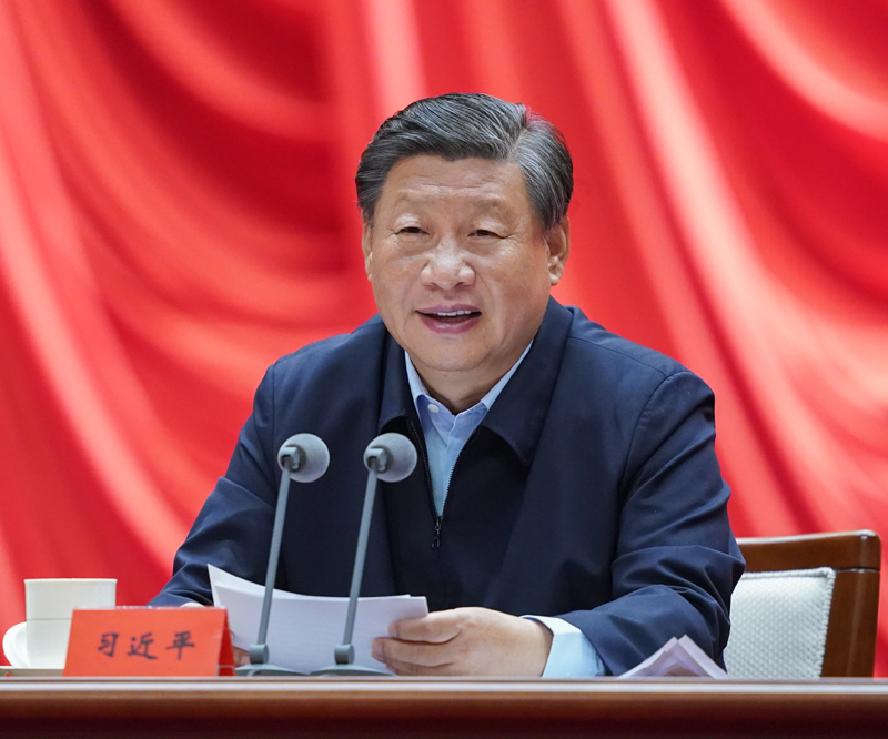 习近平:信念坚定对党忠诚实事求是担当作为 努力成为可堪大用能担重任的栋梁之才(图1) 9月1日,2021年秋季学期中央党校(国家行政学院)中青年干部培训班在中央党校开班。中共中央总书记、国家主席、中央军委主席习近平在开班式上发表重要讲话。新华社记者 申宏 摄